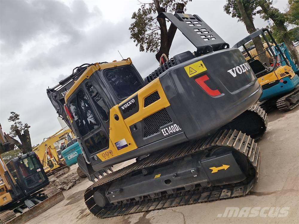 Volvo EC 140 B LC Paletli ekskavatörler