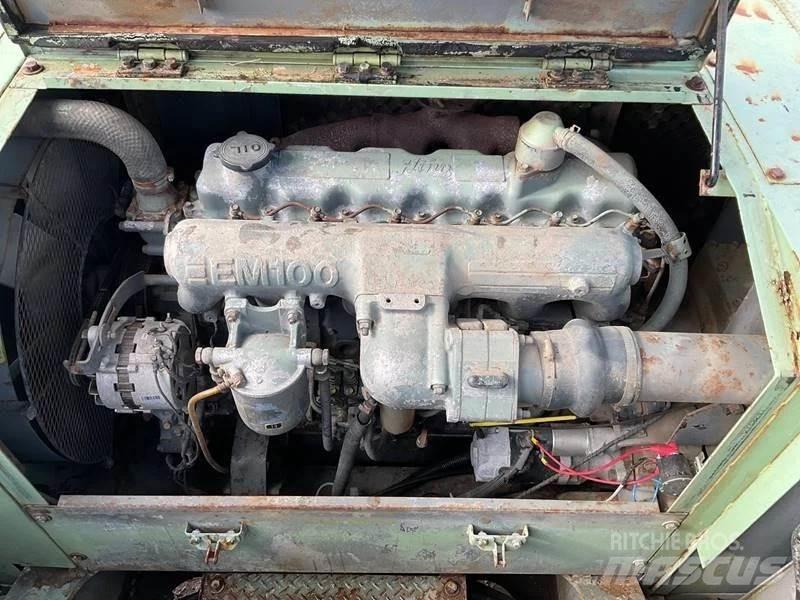 Hitachi KH125-3 Paletli vinçler