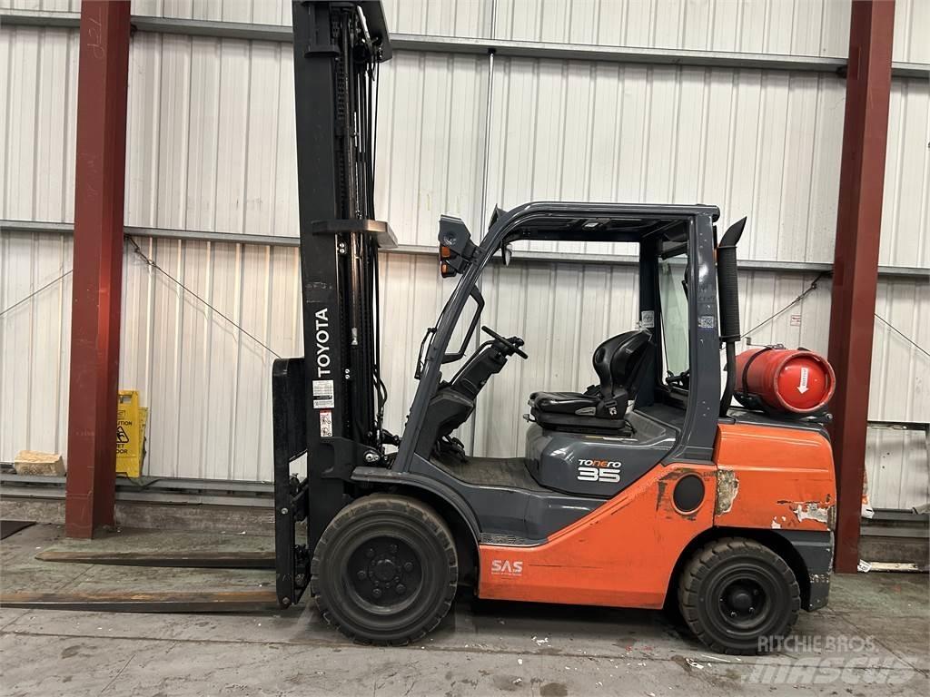 Toyota 02-8FGJF35 LPG'li forkliftler