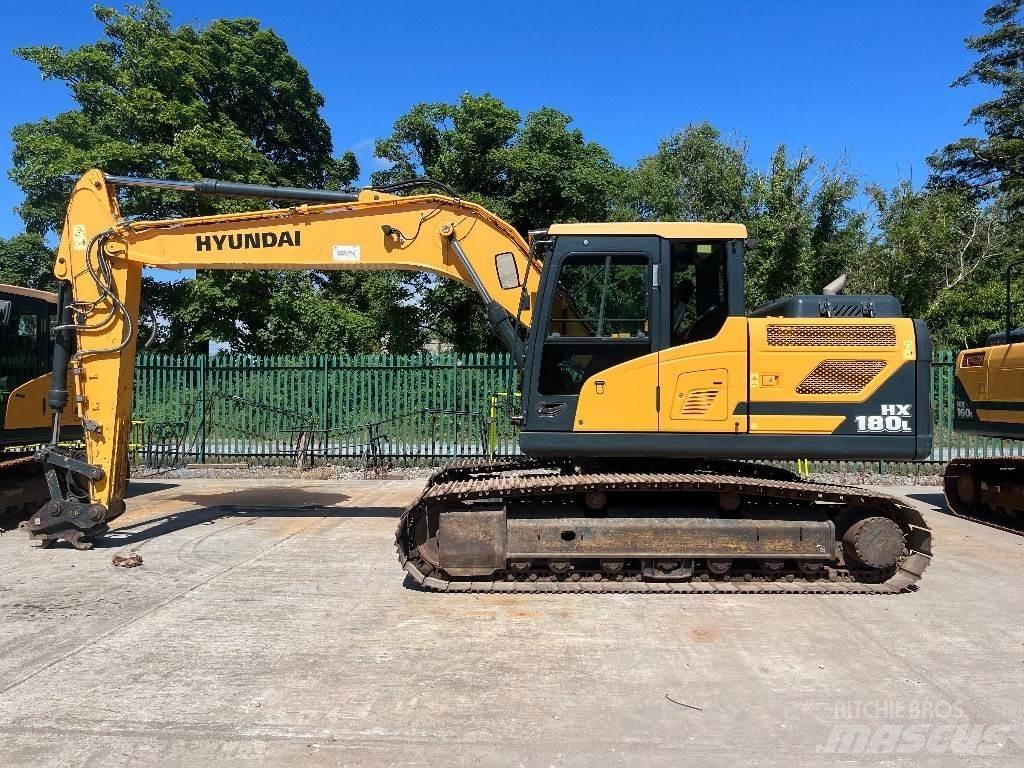 Hyundai HX 180 L Paletli ekskavatörler