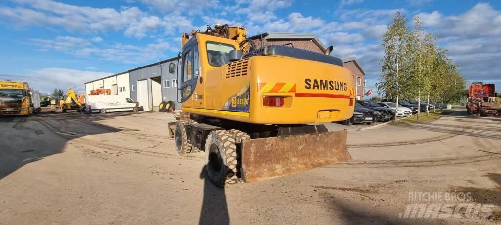 Samsung SE 170 W-3 Lastik tekerli ekskavatörler