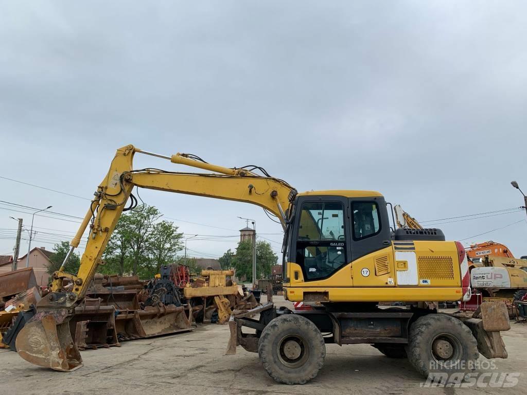 Komatsu PW 140-7 Lastik tekerli ekskavatörler