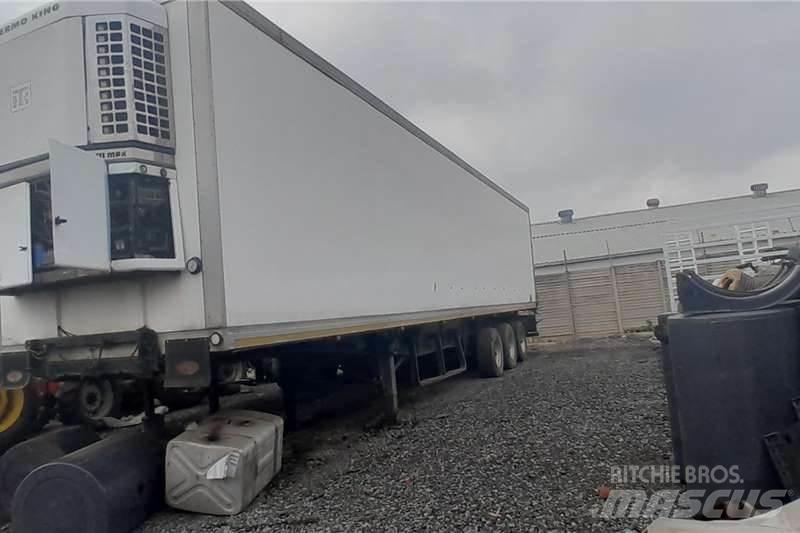  TRAILER 10002000 Diger kamyonlar
