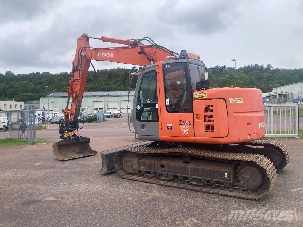 Hitachi ZX 135 US Paletli ekskavatörler