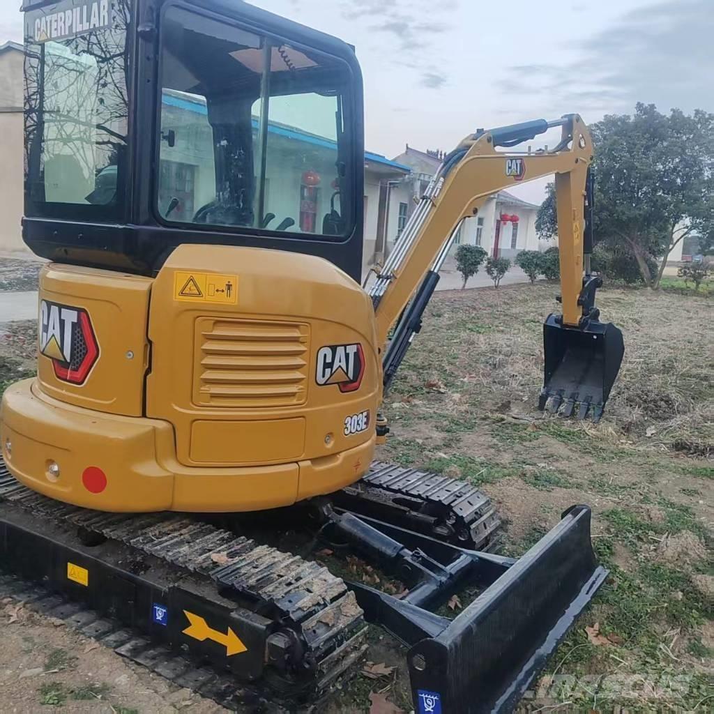 CAT 303 E Paletli ekskavatörler