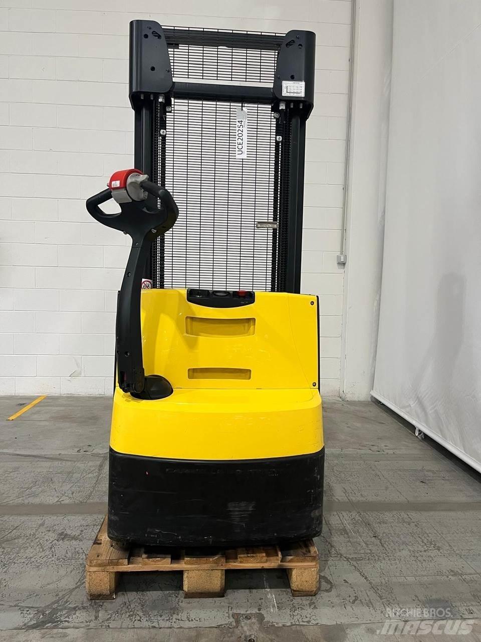 Hyster S1.2 Yaya kumandali istif makinasi