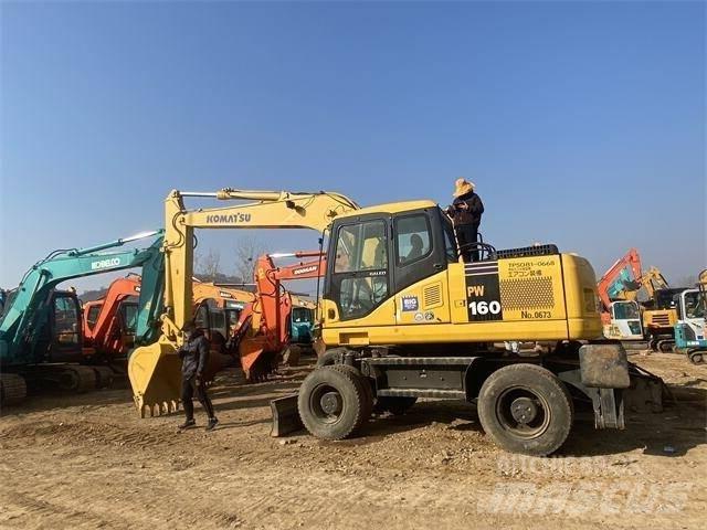 Komatsu PW160 Paletli ekskavatörler