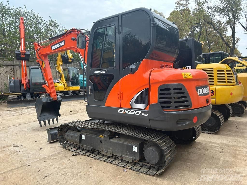 Doosan DX 60-9 C Paletli ekskavatörler