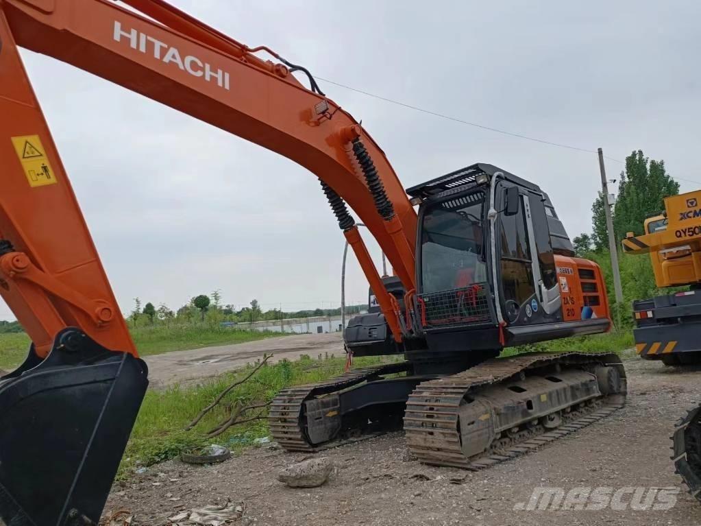 Hitachi ZX210 Paletli ekskavatörler