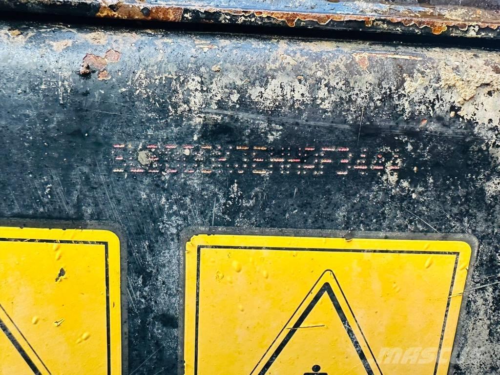 JCB 3 T ST Belden kirma kamyonlar