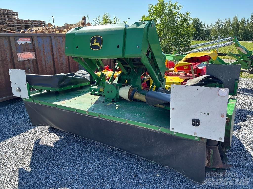 John Deere 131 Diskli çayir biçme makinasi