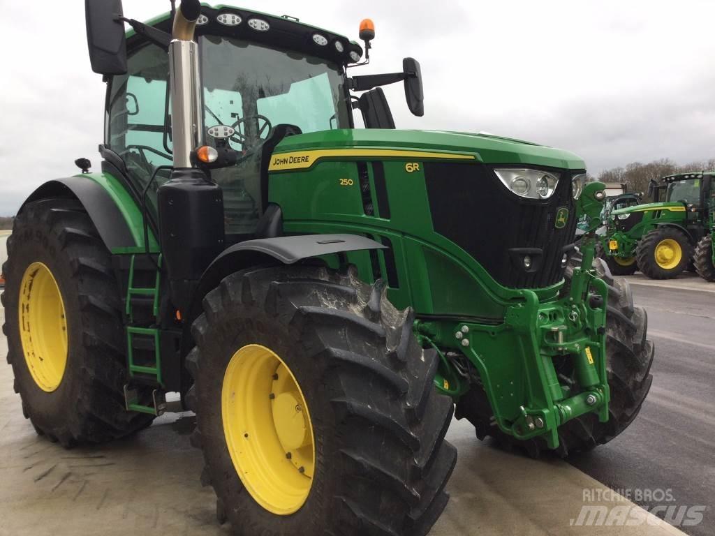 John Deere 6R250 Traktörler