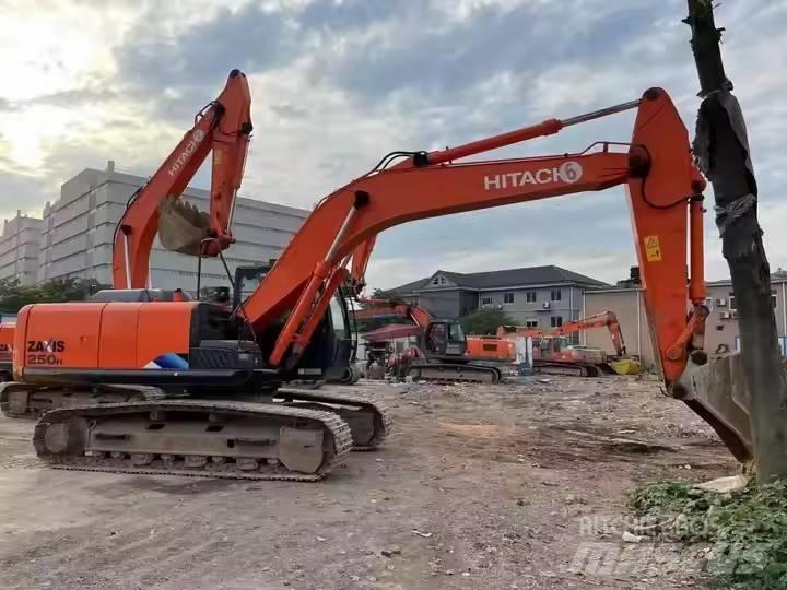 Hitachi ZX 250 Paletli ekskavatörler