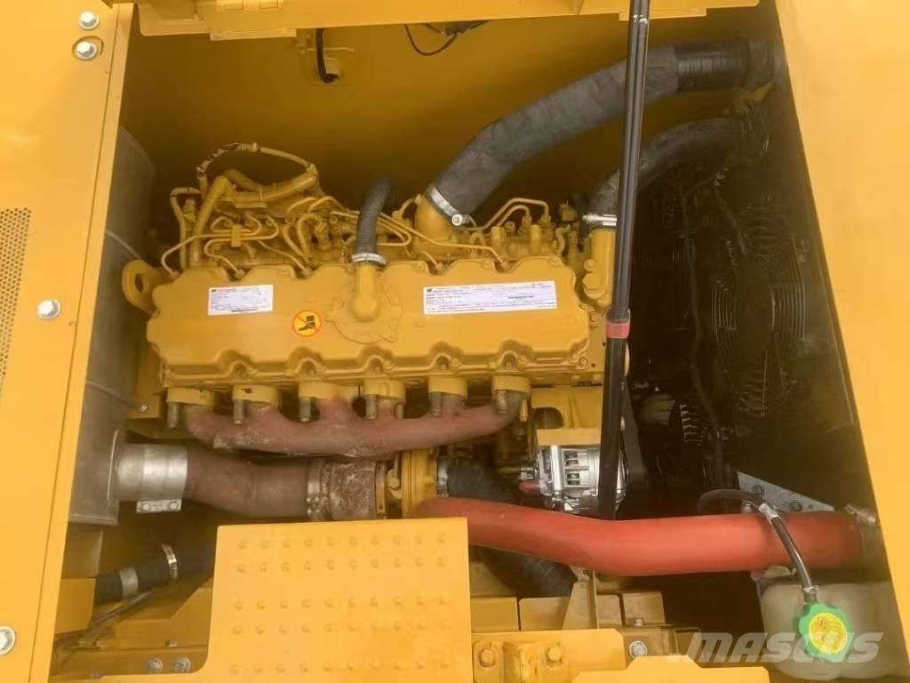 CAT 320 Paletli ekskavatörler