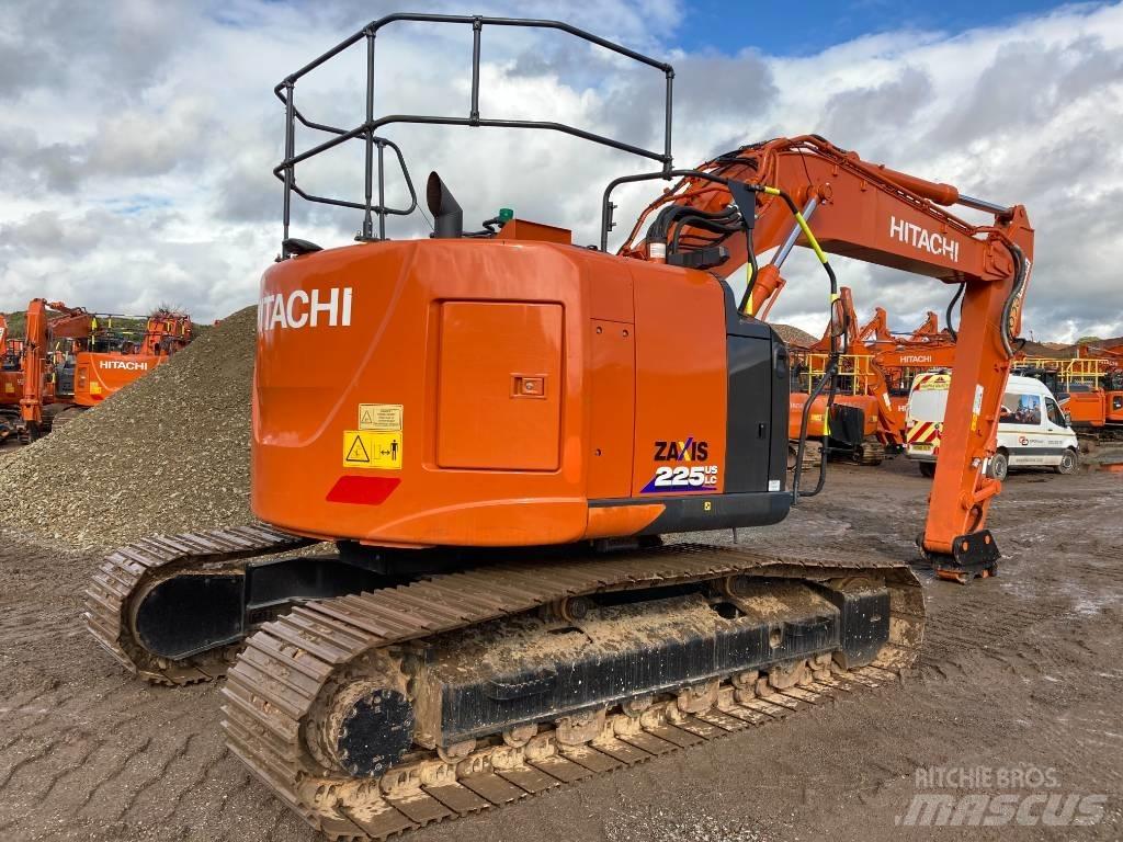 Hitachi ZX225USLC-6 Paletli ekskavatörler