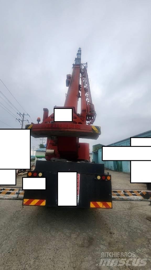Liebherr LTM 1055-1 Yol-Arazi Tipi Vinçler (AT)
