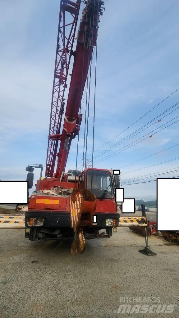 Liebherr LTM 1055-1 Yol-Arazi Tipi Vinçler (AT)