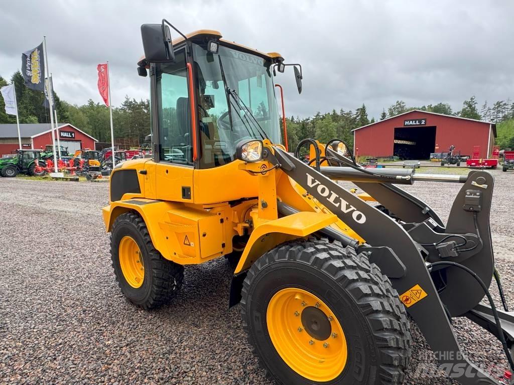 Volvo L 30 HS Tekerlekli yükleyiciler