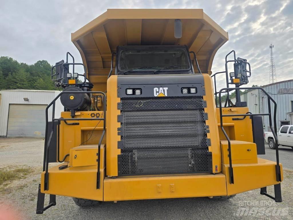 CAT 772G Belden kirma kaya kamyonu