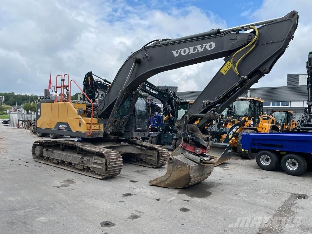Volvo EC 300 EL Paletli ekskavatörler