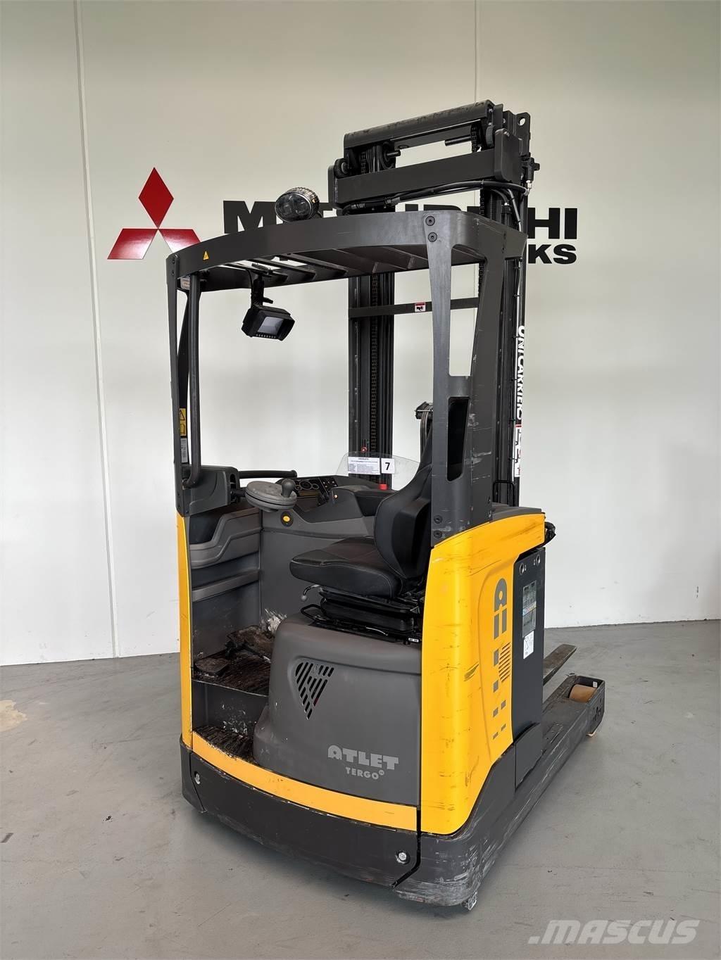 Atlet UMS160 Reach truck - depo içi istif araçları