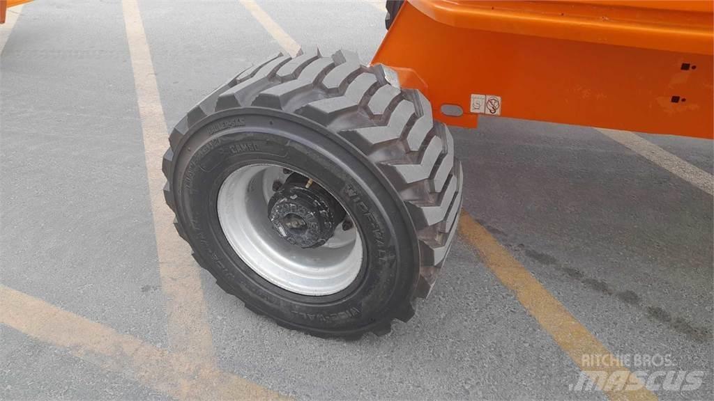 JLG 450AJSII Körüklü personel platformları