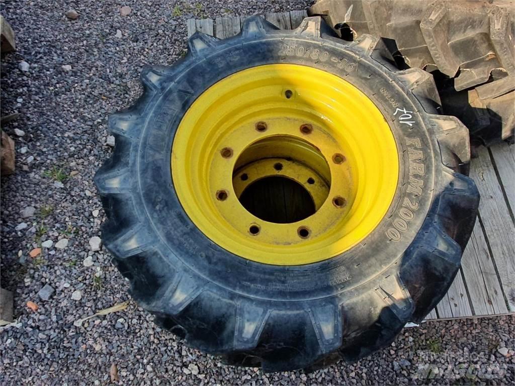 BKT 250/80-16 x2 Tekerlekler