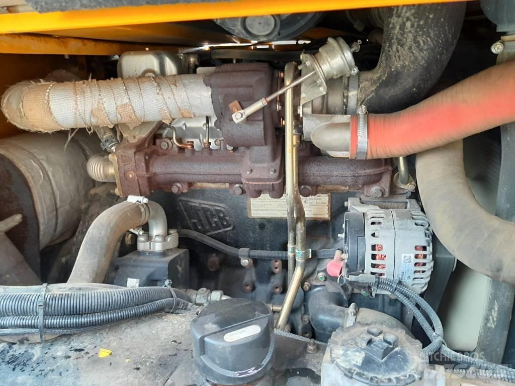 JCB 6 TST Belden kirma kamyonlar