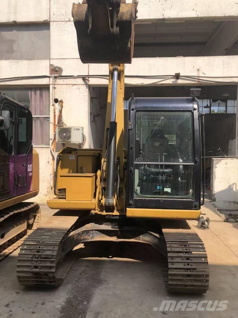 CAT 307 E Paletli ekskavatörler