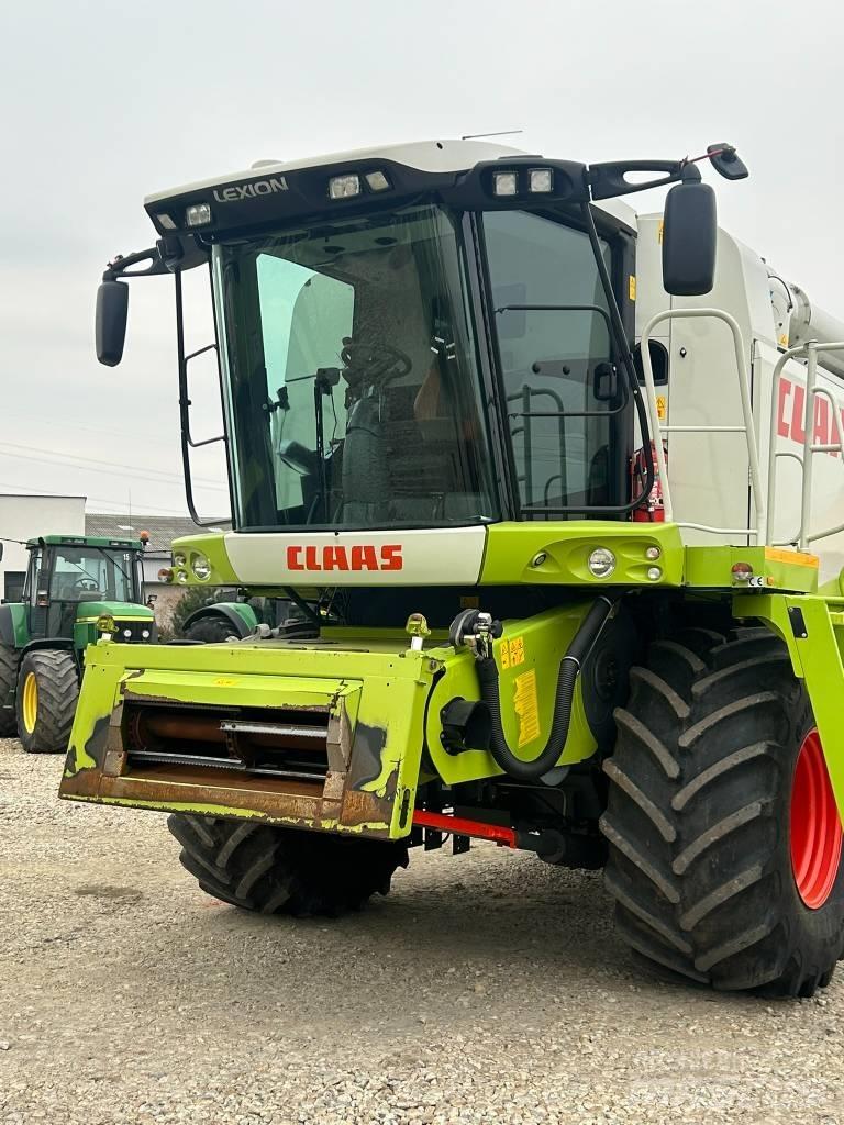 CLAAS Lexion 530 Biçerdöverler