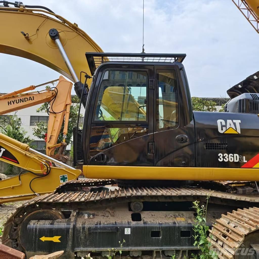 CAT 336D2 Paletli ekskavatörler