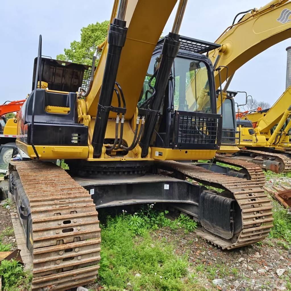 CAT 336D2 Paletli ekskavatörler