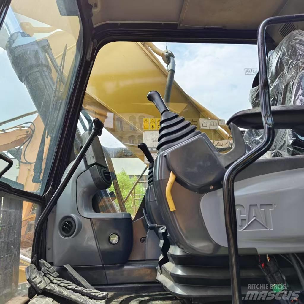 CAT 336D2 Paletli ekskavatörler