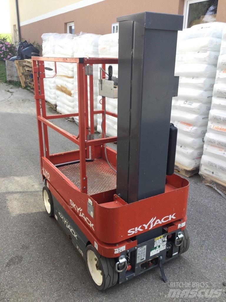 SkyJack SJ 12 Makasli platformlar