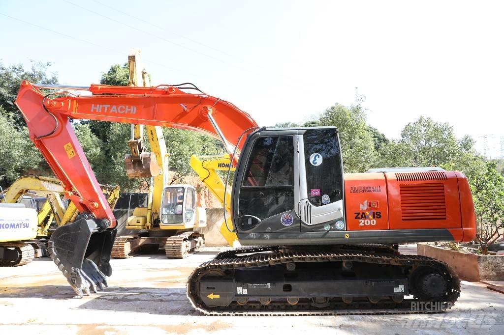 Hitachi ZX 200 LC-6 Paletli ekskavatörler