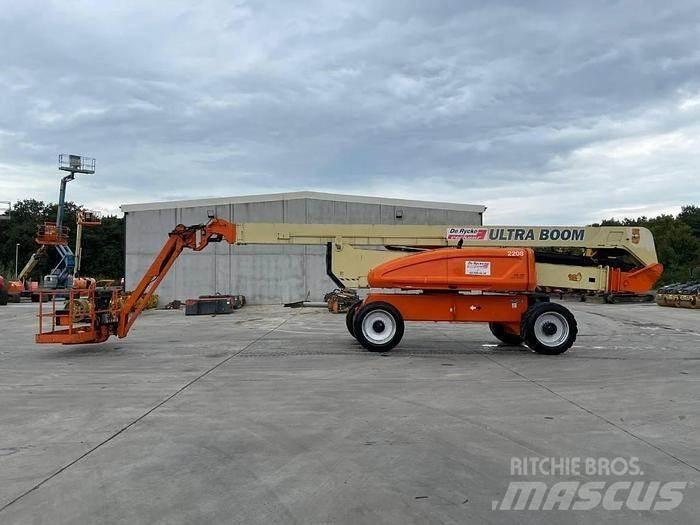 JLG 1250AJP Körüklü personel platformları