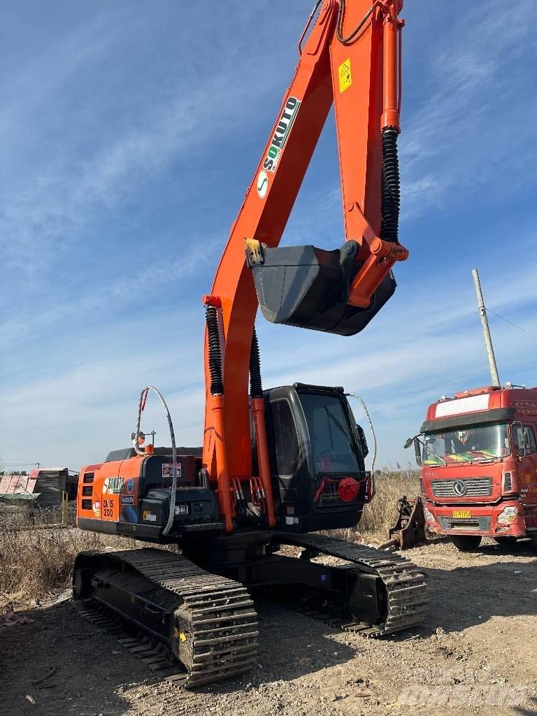 Hitachi ZX 200 Paletli ekskavatörler