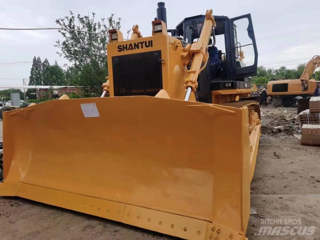 Shantui SD 32 Paletli dozerler