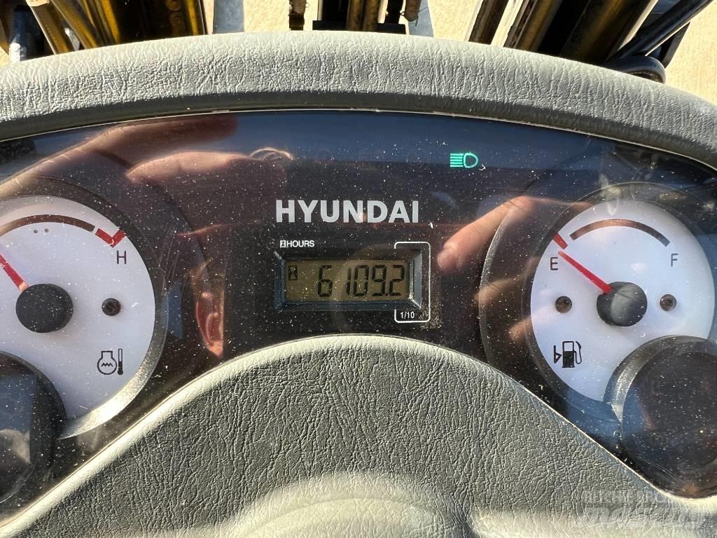 Hyundai 25 L-7 A Diger