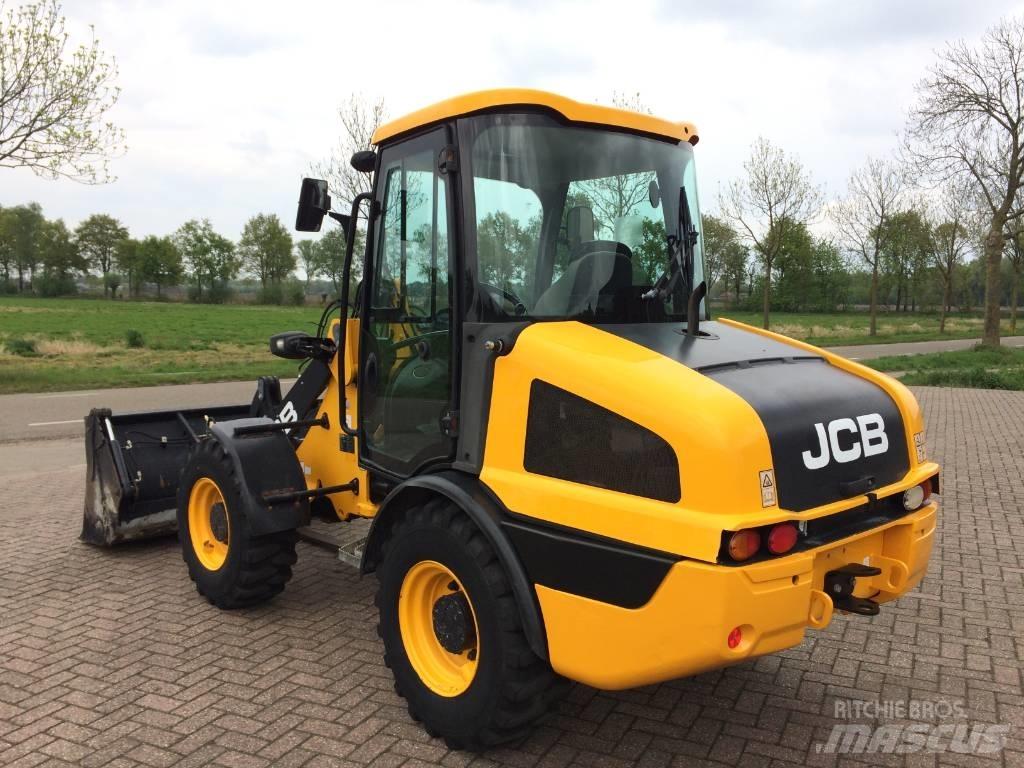 JCB 406 Tekerlekli yükleyiciler