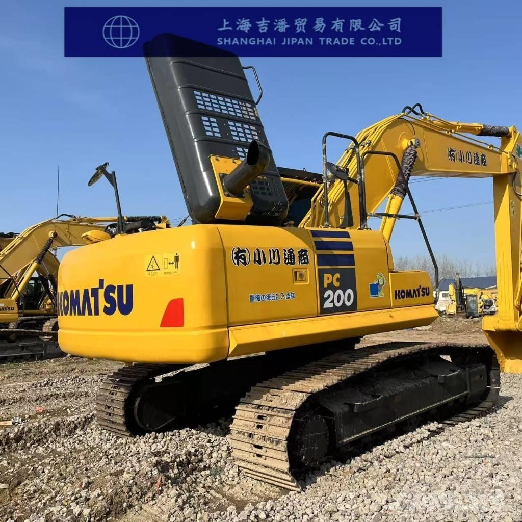 Komatsu PC 200-8 Paletli ekskavatörler