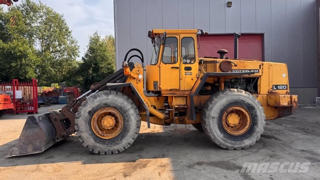 Volvo L 120 Tekerlekli yükleyiciler