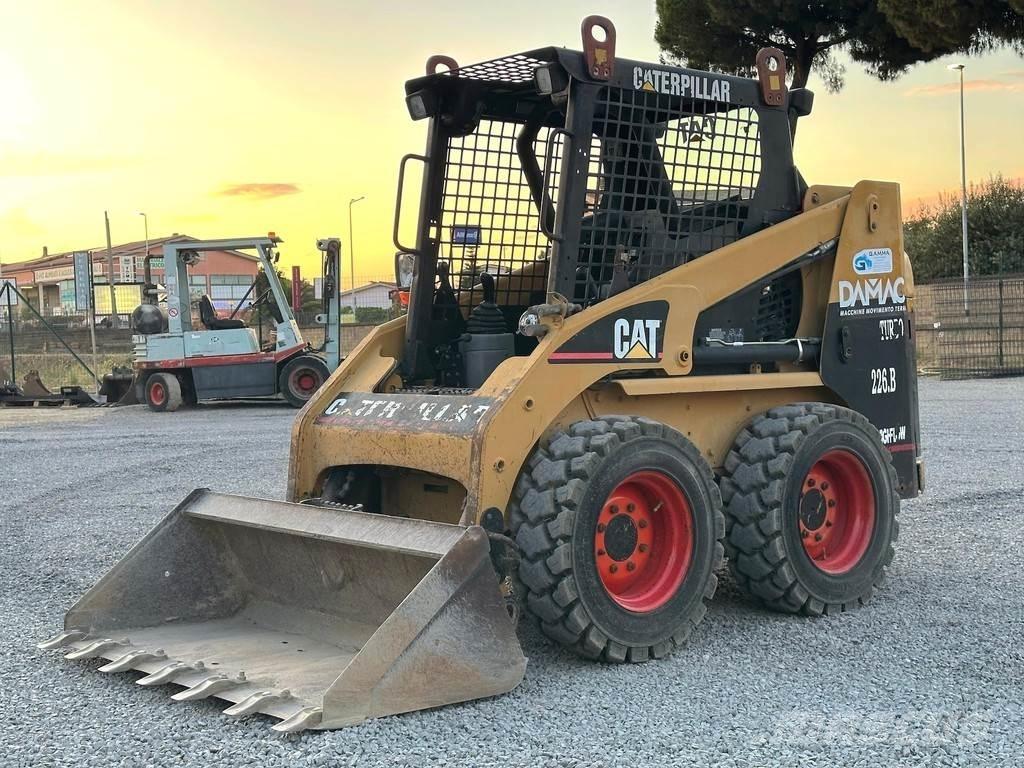 CAT 226BHF Mini yükleyiciler