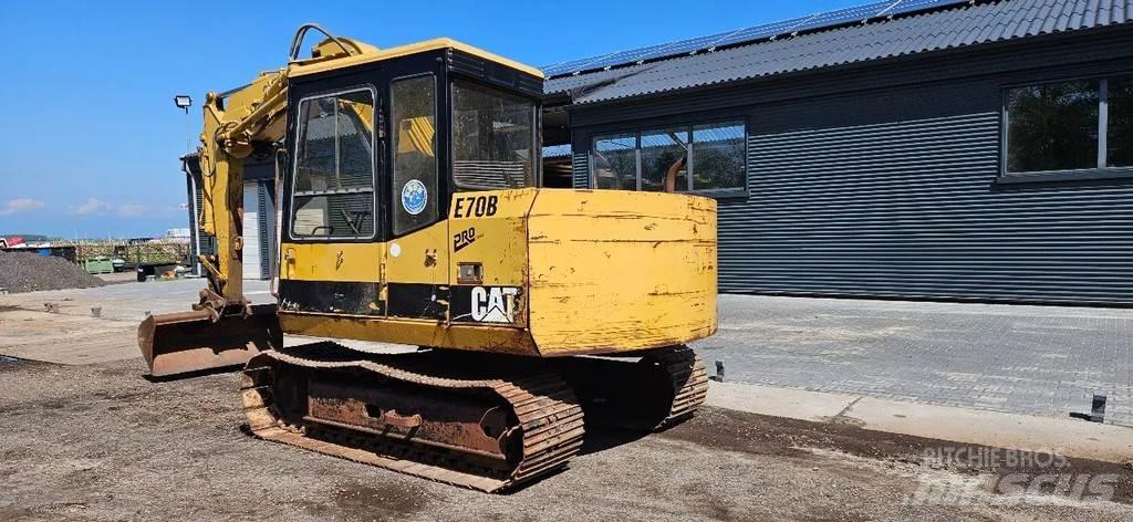 CAT E 70 B Midi ekskavatörler 7 - 12 t
