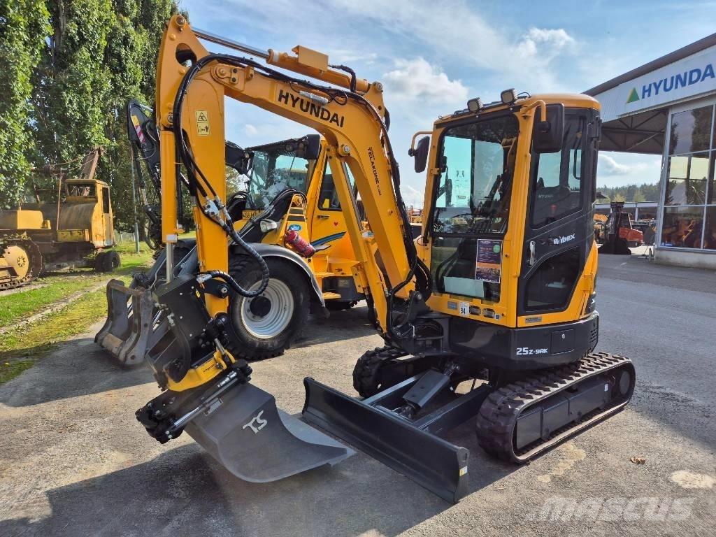 Hyundai R 25 Z-9AK Mini ekskavatörler, 7 tona dek