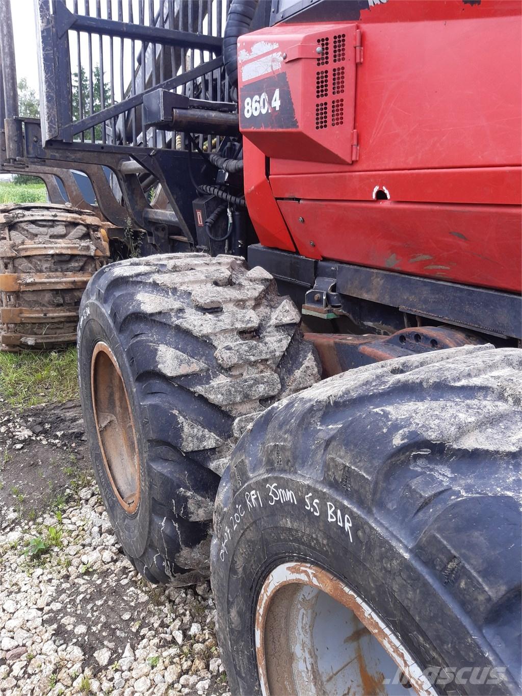 Komatsu 860.4 Tomruk yükleyici traktörler