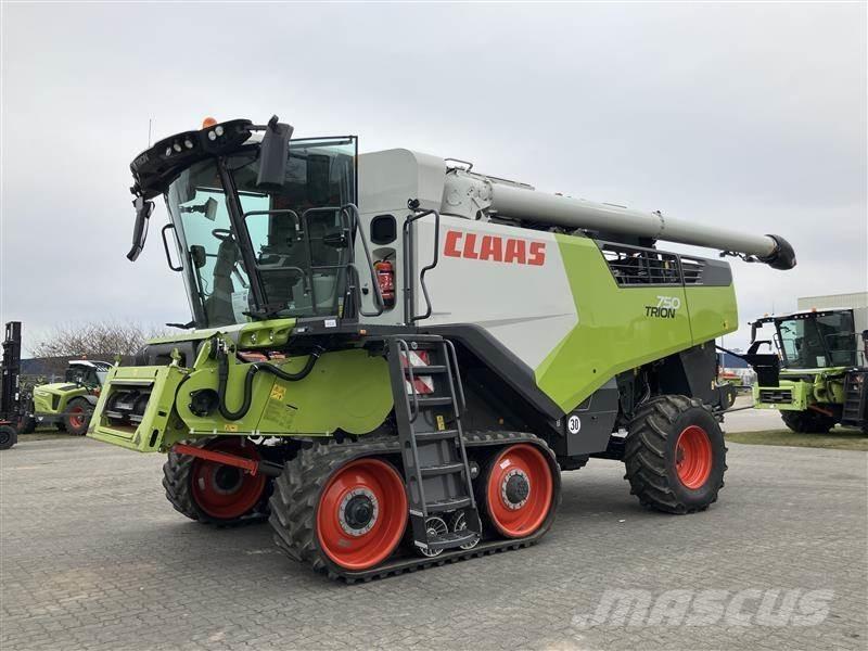 CLAAS TRION 750 TT Biçerdöverler