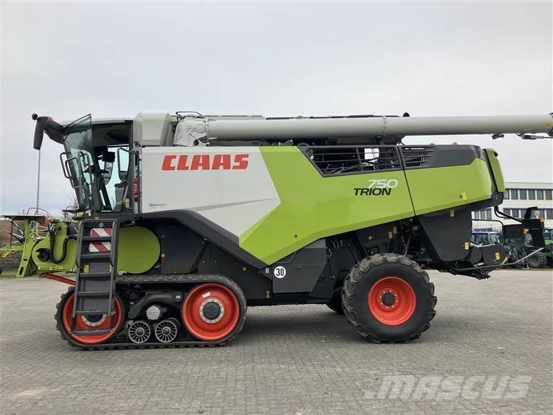 CLAAS TRION 750 TT Biçerdöverler