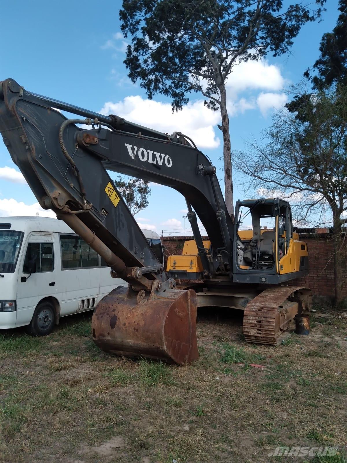 Volvo EC 250 D L Paletli ekskavatörler