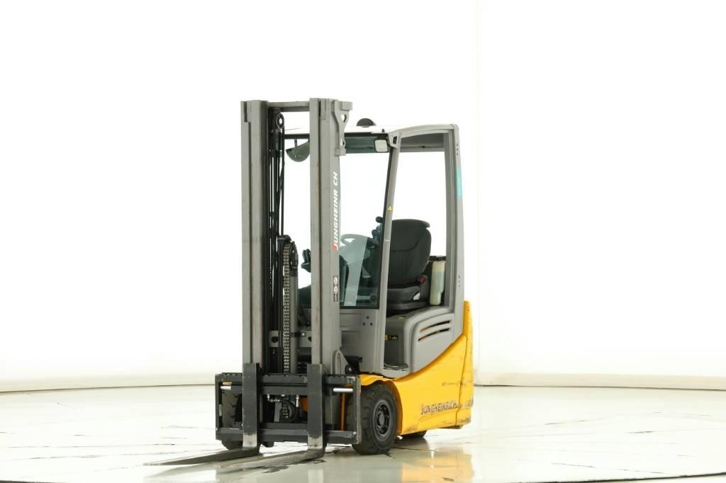 Jungheinrich EFG 215 Elektrikli forkliftler